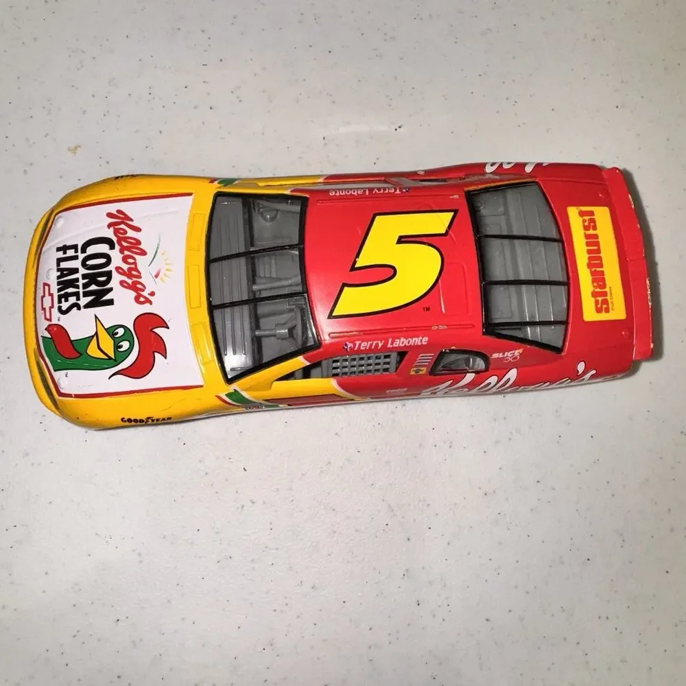 Nascar 1992 Monte Carlo #5 Kellogg's Car Terry Labonte Racing Champions Die Cast